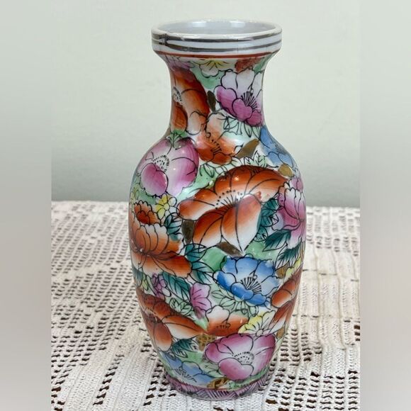 Vintage floral Asian themed small vase || Vintage vase floral || Asian vase - Picture 5 of 11
